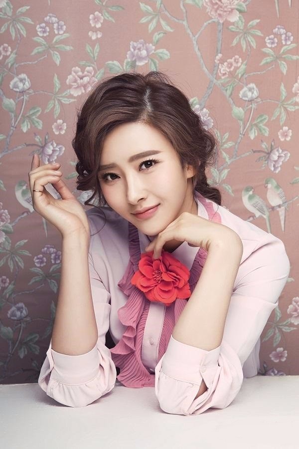 胡丹丹韩范儿写真 青春靓丽温婉动人