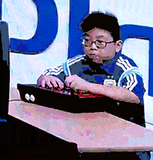 富人靠科技，穷人靠自己