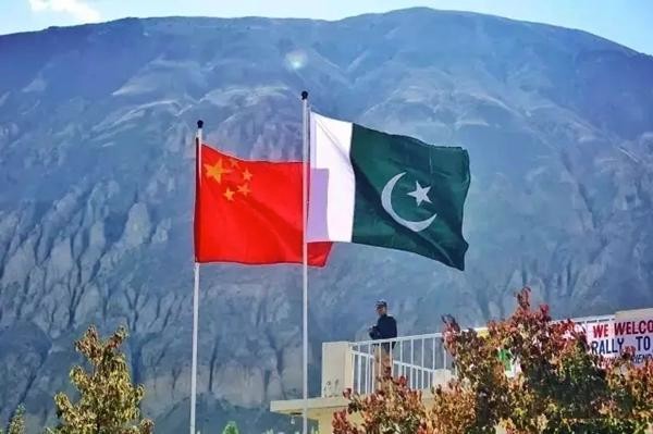 世界上最强大的伊斯兰国家，与中国边境不设防