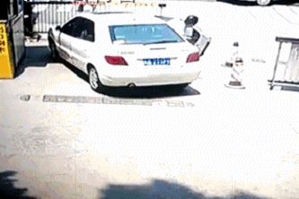 坐地铁睡觉新技能