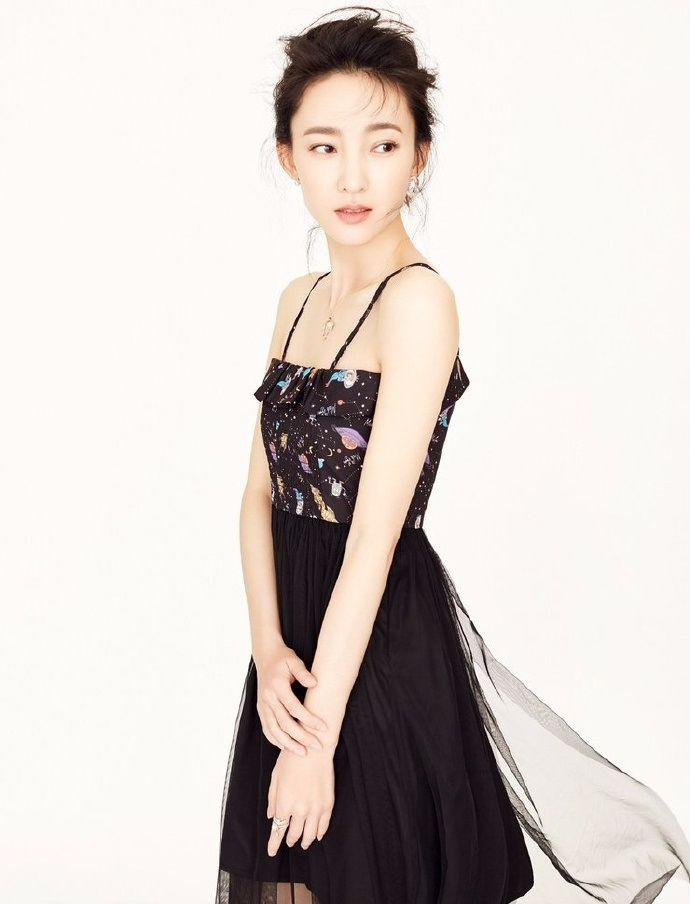 王丽坤优雅知性写真 纯净温婉大气