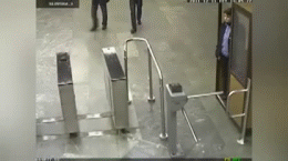 你是对面派来的卧底吧