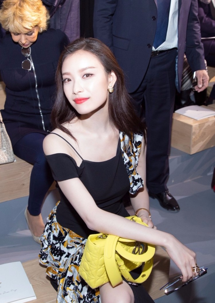 倪妮百变写真 时而性感时而清纯