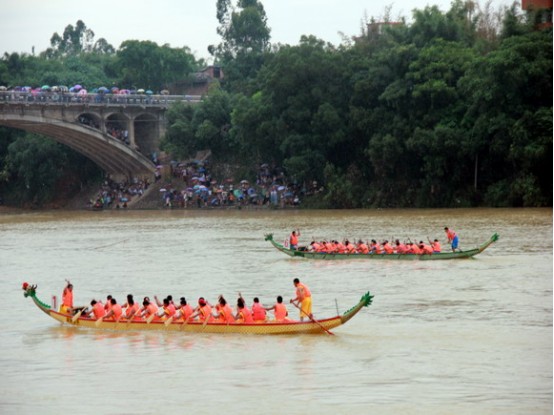 广西的这个小乡镇竟有结“龙船亲”的习俗