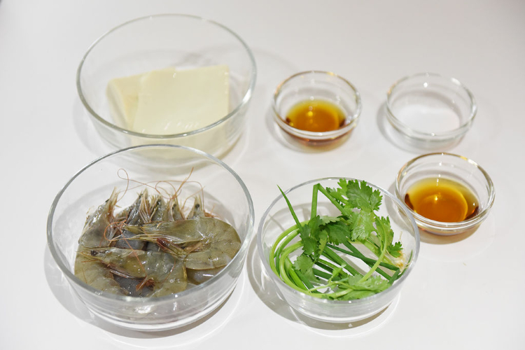 虾蓉酿豆腐#蒸的不一样#