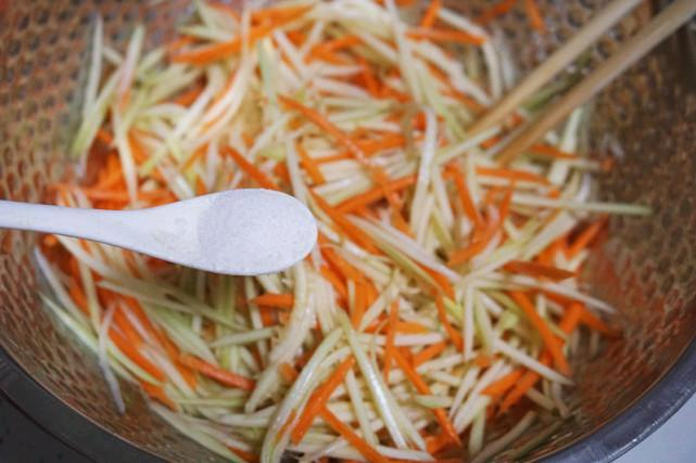 北京人最爱早餐，金灿灿的色泽，夏天吃一周都不腻