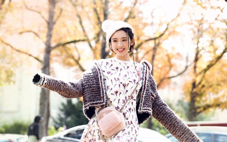 唐艺昕巴黎大片 甜美小清新少女气息