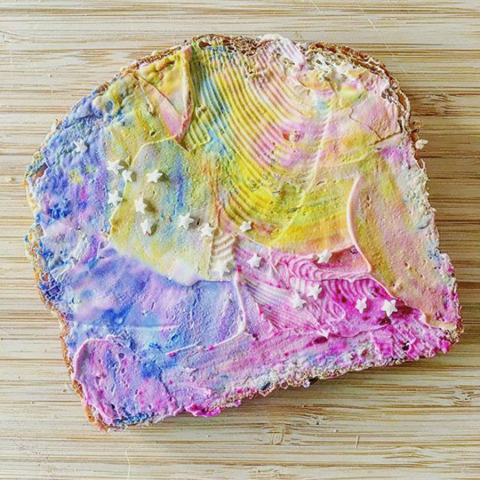 Instagram爆红的美人鱼吐司，看起来超有食欲！！