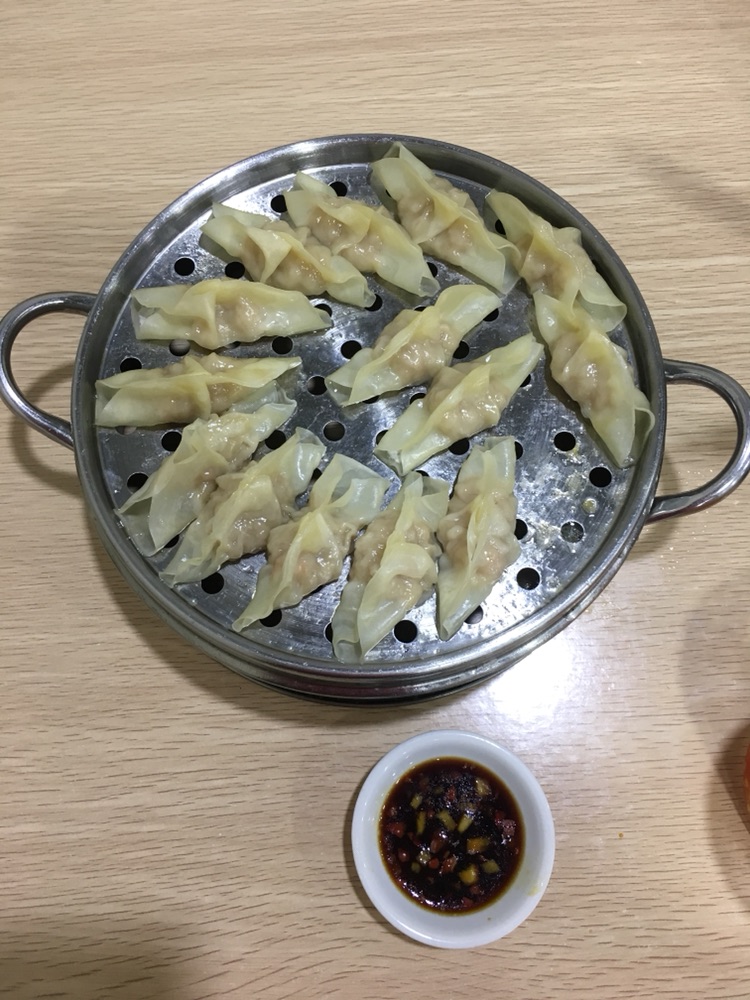 中华美食历史悠久，砂锅粥系为中华美食经典，与其他美食文化一样极富传奇