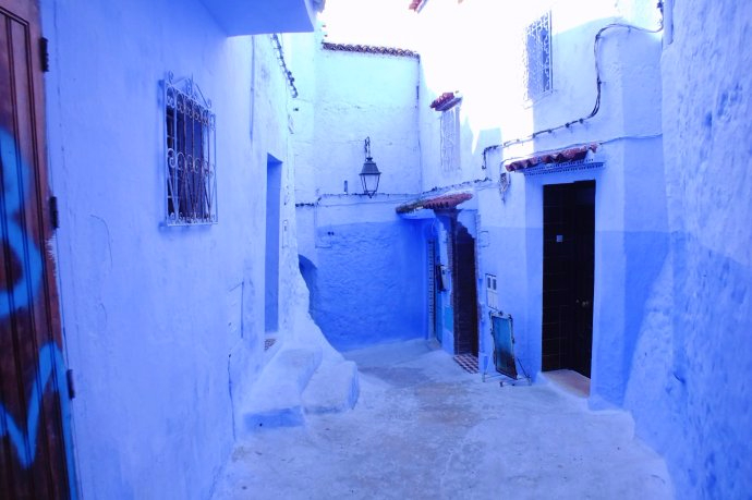 梦幻般的蓝色小城舍夫沙万