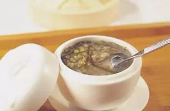 这类人千万不能喝绿豆汤！喝前必读五大禁忌！