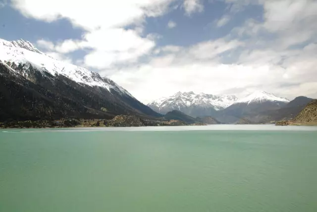 初见然乌湖，初见你。