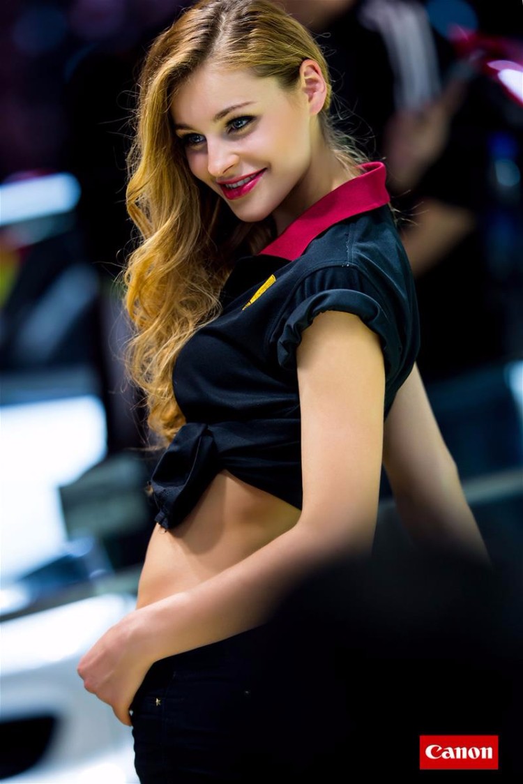 美艳车模正在来袭 你还在犹豫什么