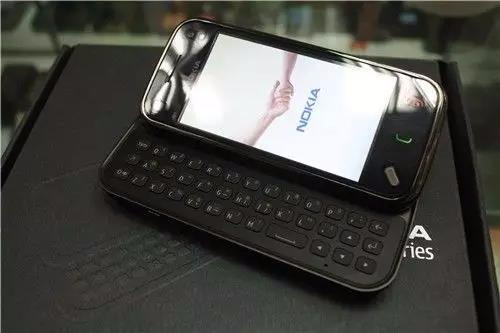诺基亚3310太受欢迎，山寨都出来了？