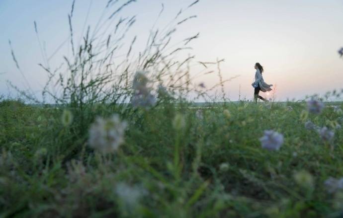 大表姐刘雯为你示范正确的旅行拍照姿势