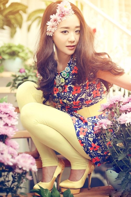 海陆最新花漾写真 迷蒙眼神荡漾暖意