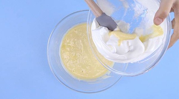 柠檬酸奶蛋糕，给你一个爱上夏日的理由！