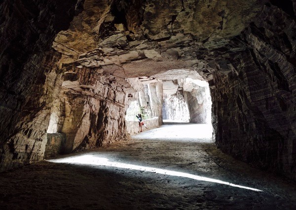 谜般的郭亮洞 奇迹公路背后的故事