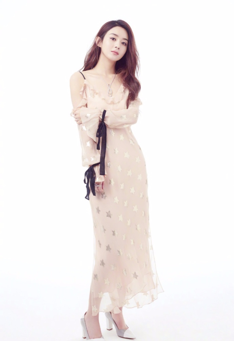 赵丽颖时尚大片 很清新很自然