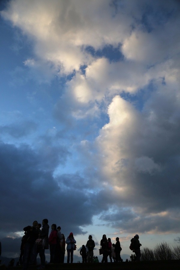 台湾：阿里山之云兴霞蔚与耀眼日出