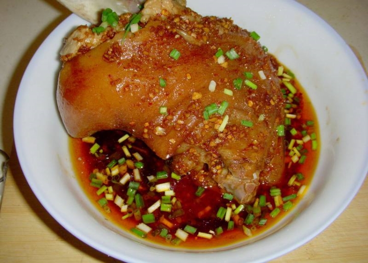 酸辣肘子什么时候放调料