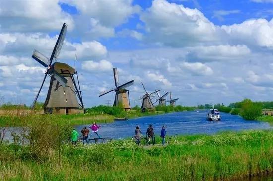 荷兰风车故事 是一首随风起舞的乡村民谣