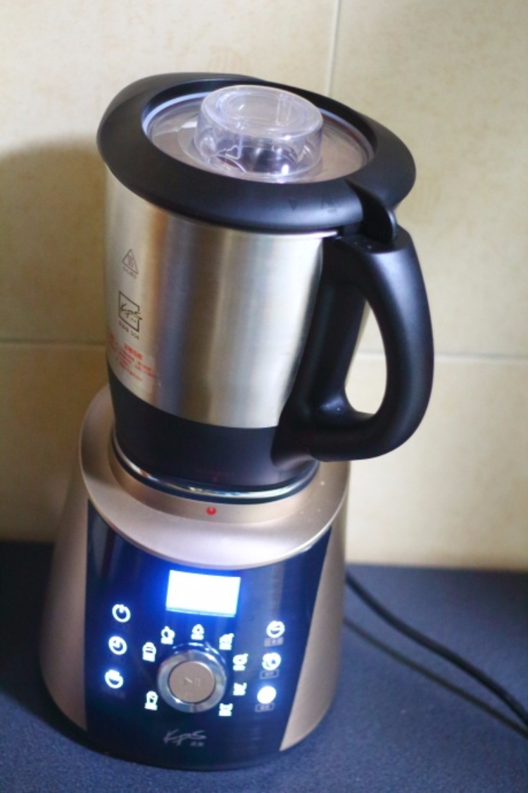 早上不想做早餐，那就给家人来一碗杂粮糊，三种食材就轻松搞定