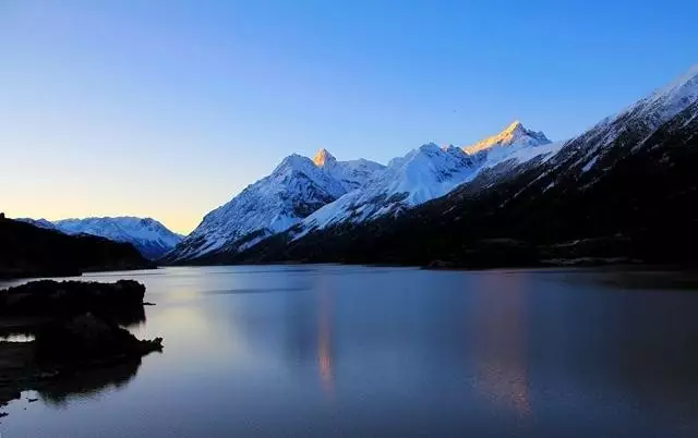 初见然乌湖，初见你。