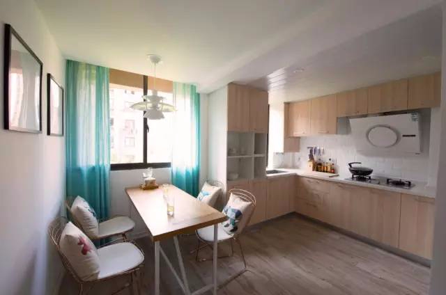 70㎡原木自然风，简单而又舒适，就是小户型需要的！