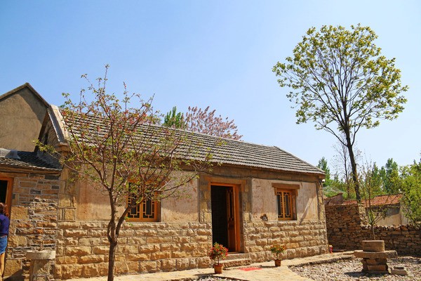 清风明月氤氲生，崮海连波石棚盛