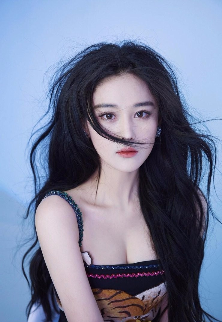 张馨予写真清爽早春艺术