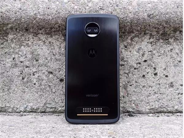 Moto Z2F正式发布，可搭载最新安卓8.0