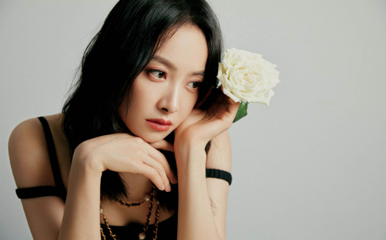 宋茜性感小黑裙写真