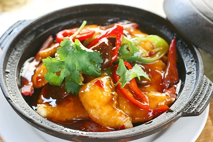 鱼腩煲什么时候放调料