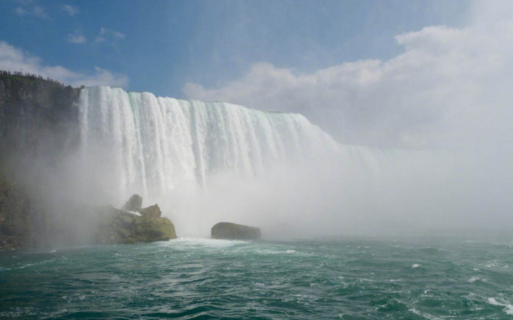 青海翡翠湖唯美风景