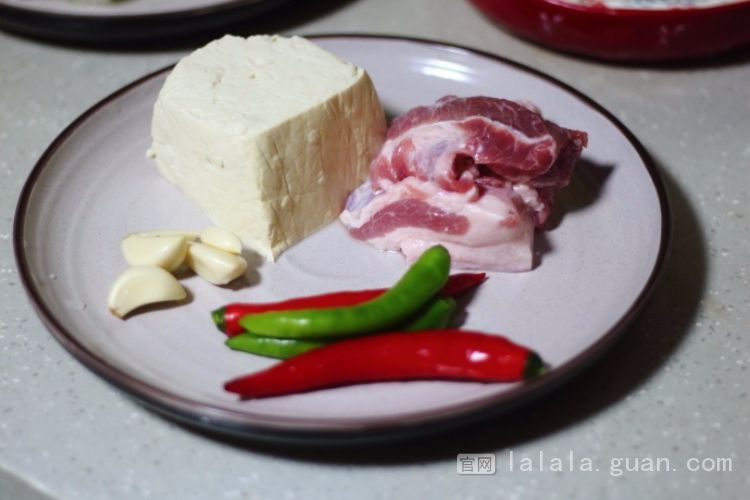 豆腐这么做，又好吃又下饭，常吃还能促进孩子的骨骼生长