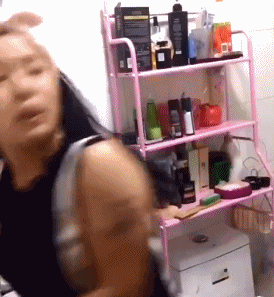 卧槽，有些人不配有女朋友，作死的调戏哈哈哈！！