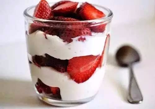 教你挑酸奶|你每天喝的酸奶，究竟是什么奶？