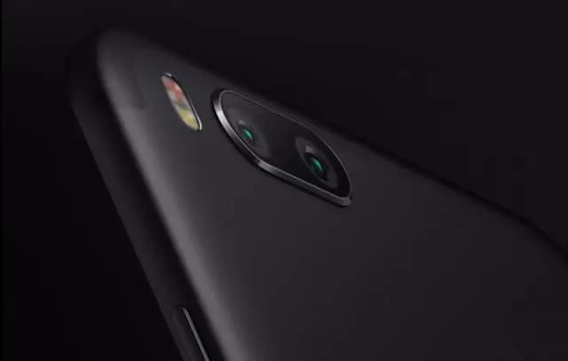 吴亦凡离开华为代言小米，手机竞争激烈明星都不够用了