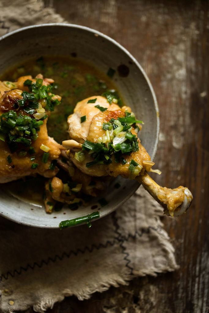 小朋友会偷吃的--葱油鸡腿的做法步骤