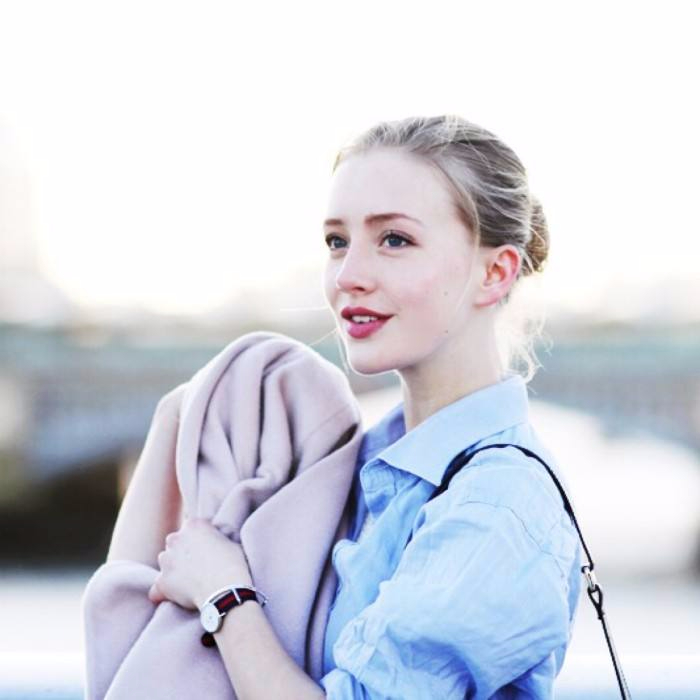 我不怕千万人阻挡，只怕自己投降