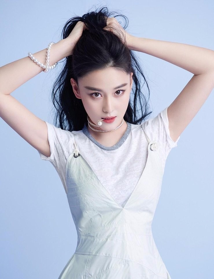 张馨予写真清爽早春艺术