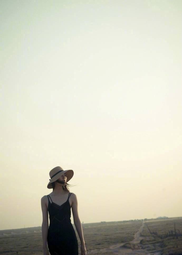 大表姐刘雯为你示范正确的旅行拍照姿势