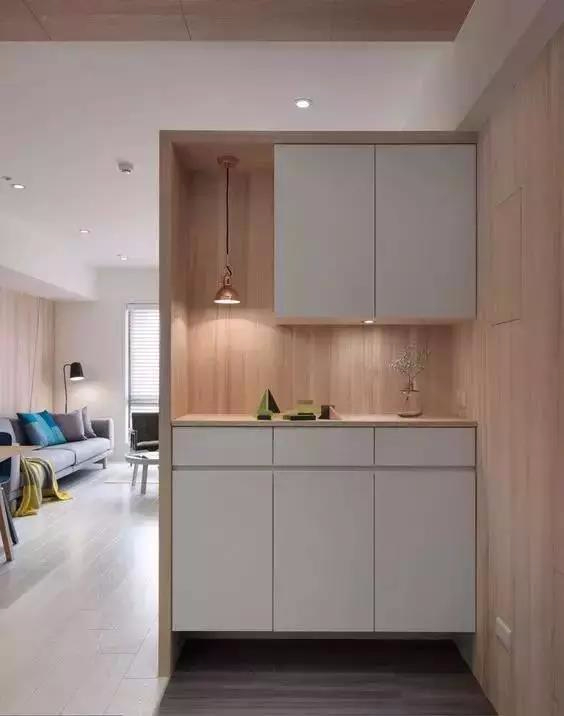 小户型的玄关鞋柜设计，就要跟着格局来，适合才好！