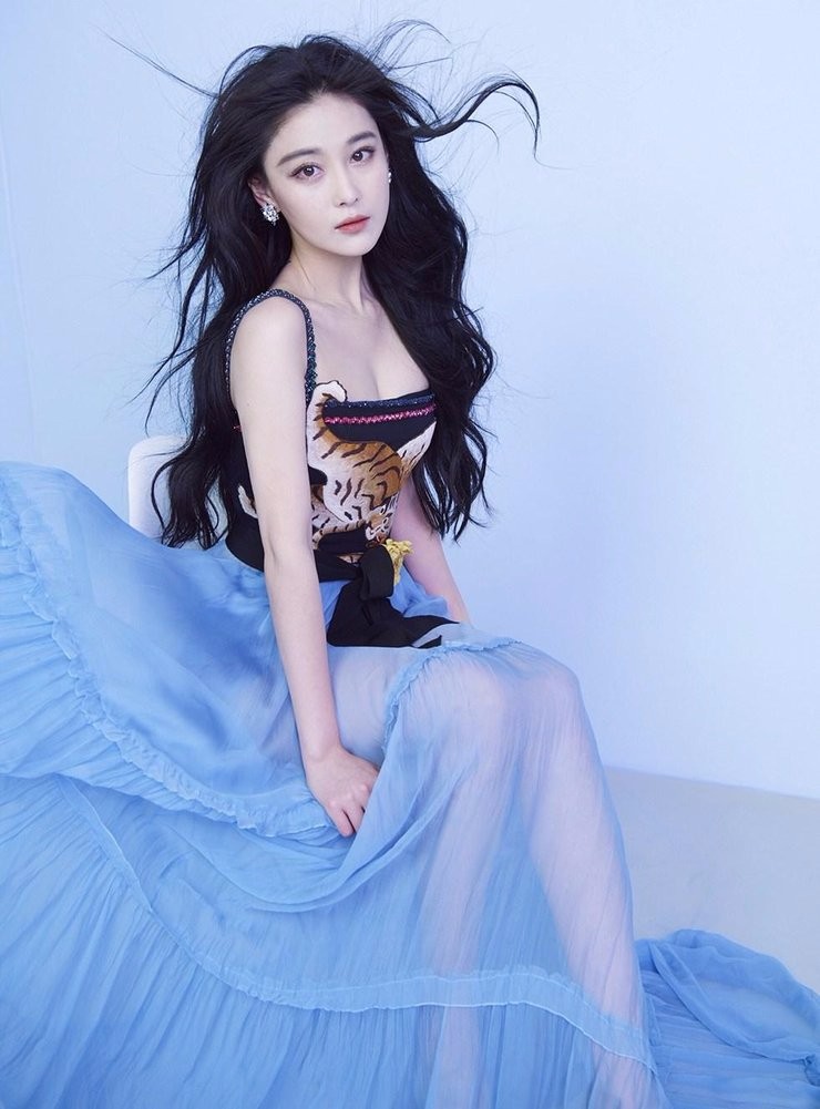 张馨予写真清爽早春艺术