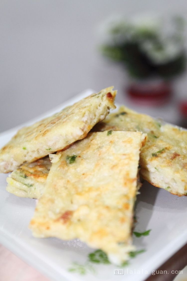 教你一招，快速消灭剩饺子馅，把它做成肉饼早餐也有着落