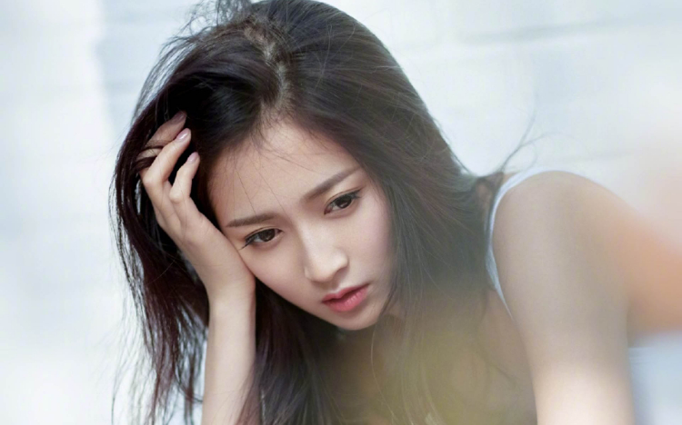 陈钰琪清新淡雅写真