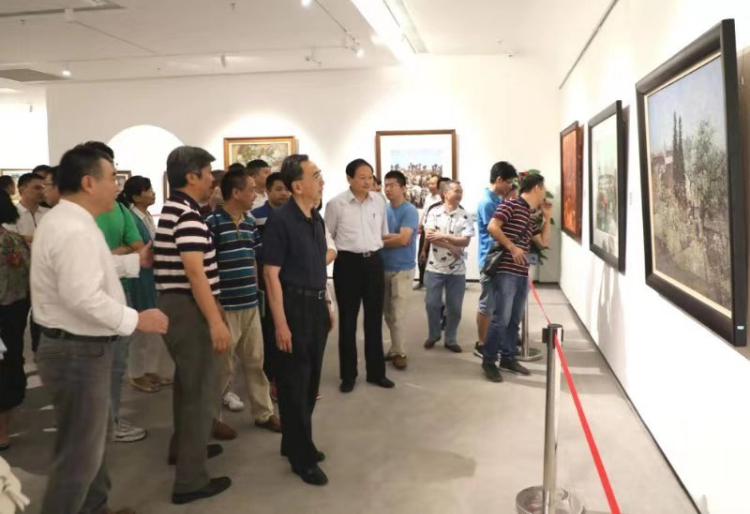 “乡情入境”孙黎油画作品展在东莞开展