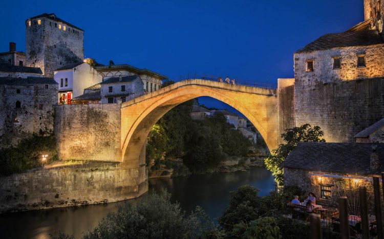 莫斯塔尔城市风景