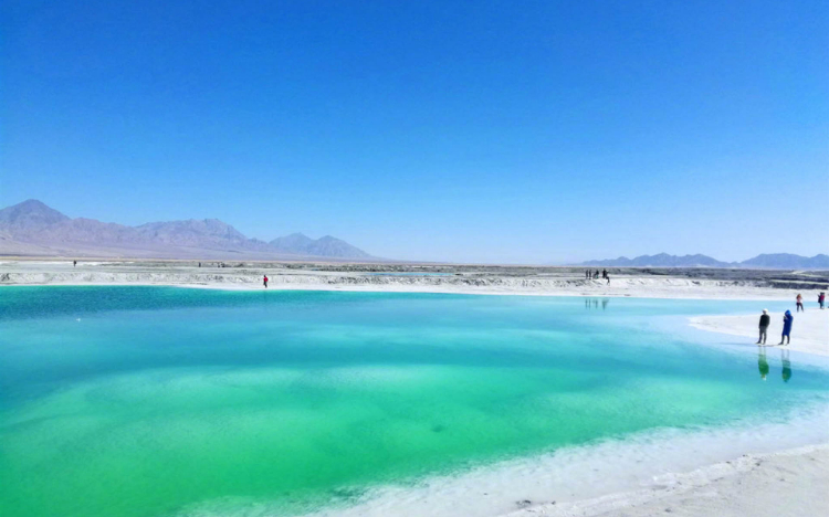 青海翡翠湖唯美风景